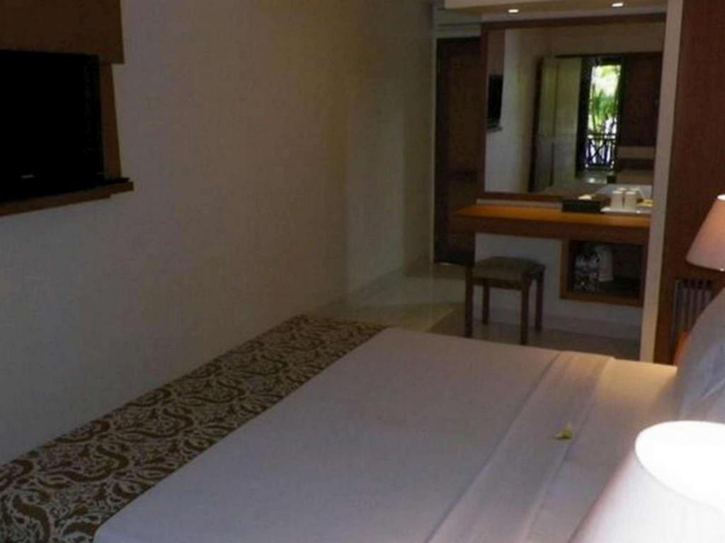 Nyiur Indah Beach Hotel Пангандаран Экстерьер фото