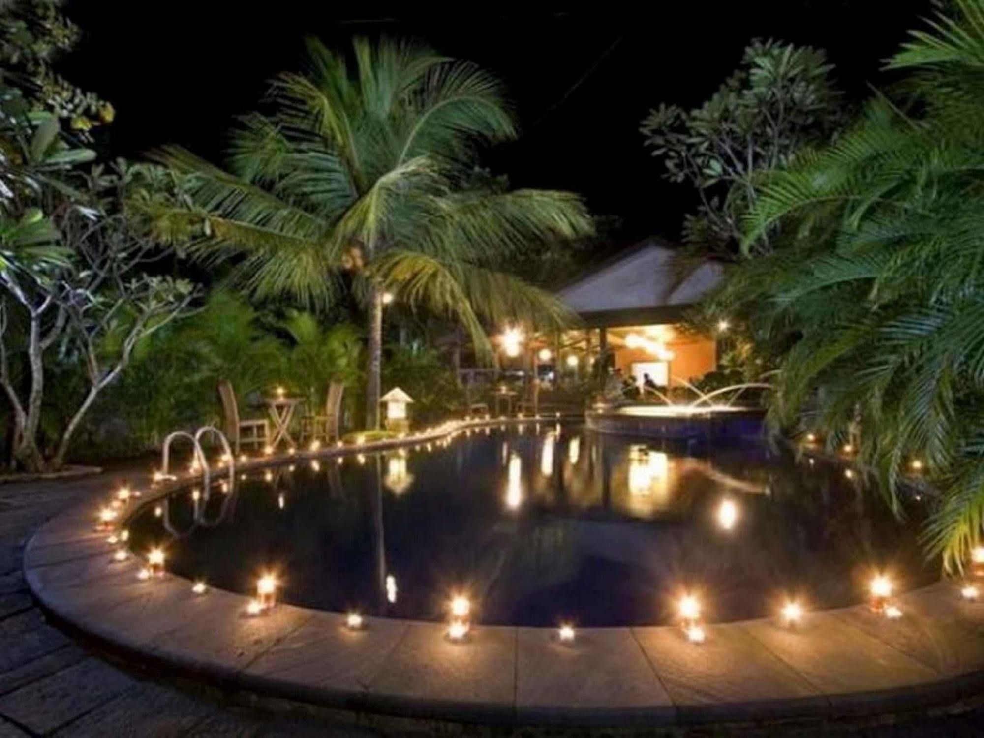Nyiur Indah Beach Hotel Пангандаран Экстерьер фото